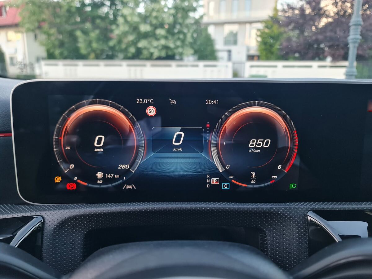 Mercedes-Benz A 180d AMG Line