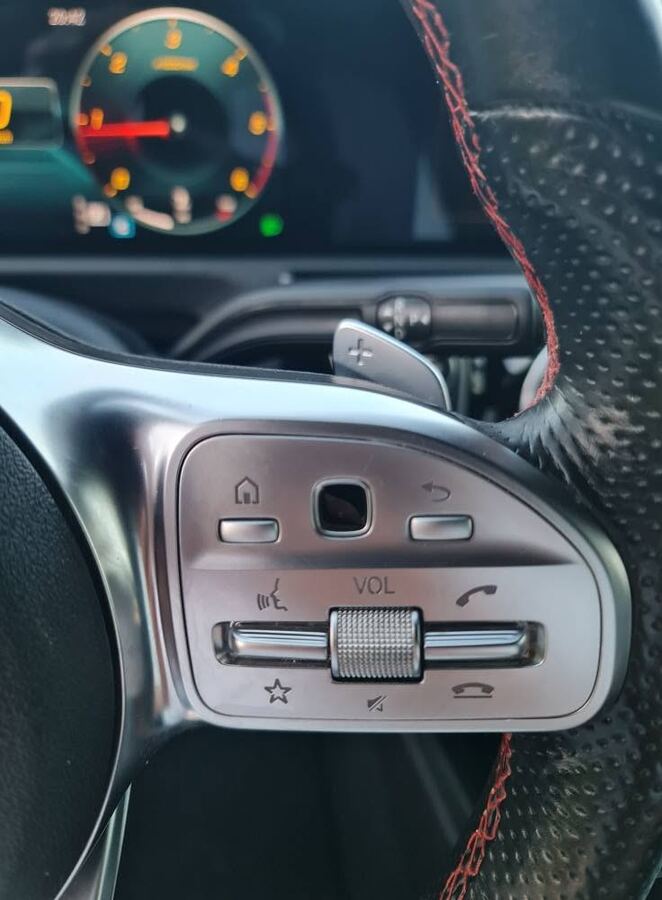 Mercedes-Benz A 180d AMG Line foto 6